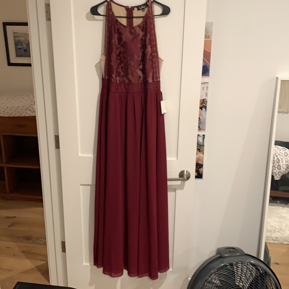 Lulus Dress - Picture 4 of 8